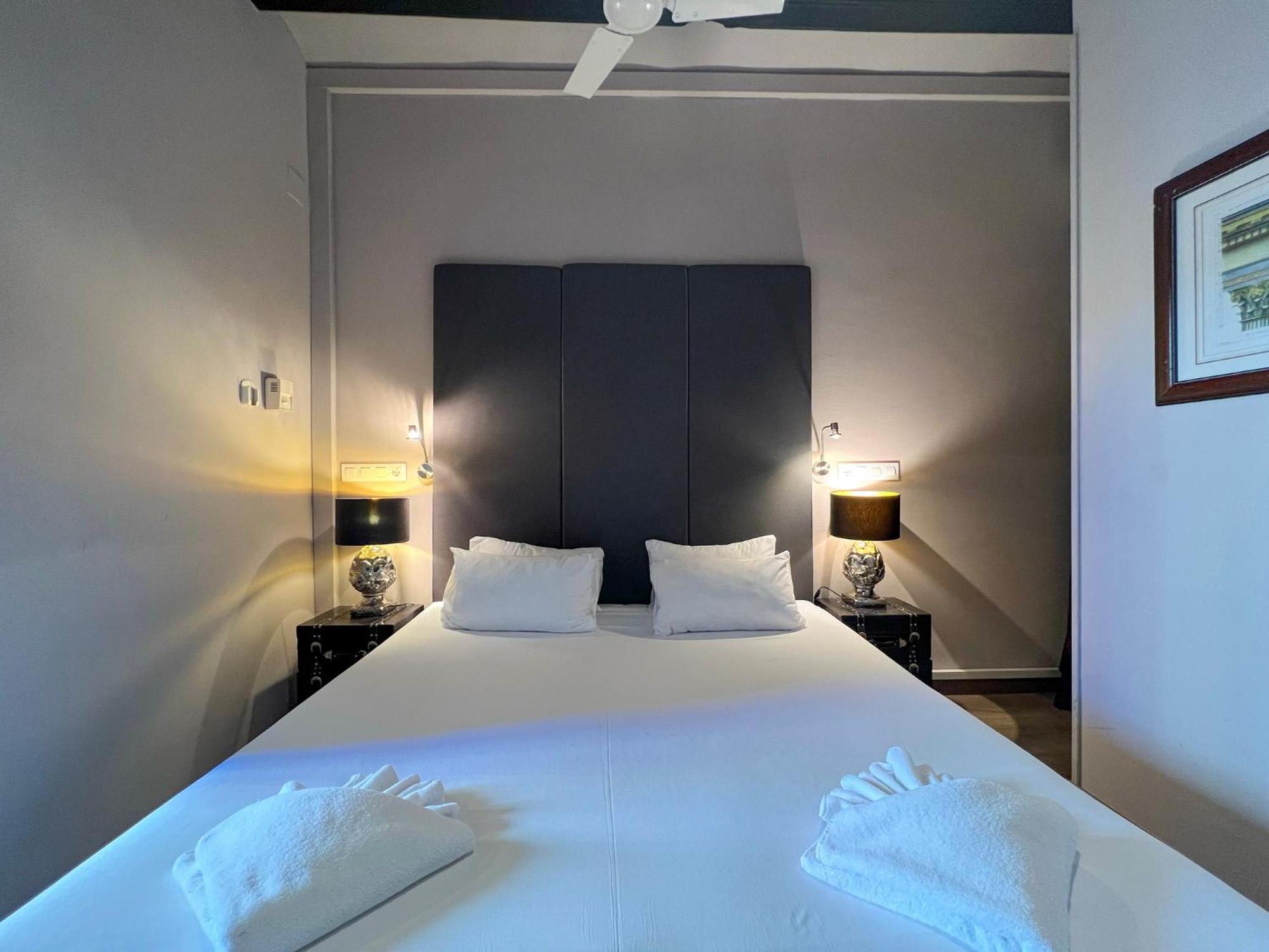 Stay U-Nique Apartments Est Barcelona Luaran gambar
