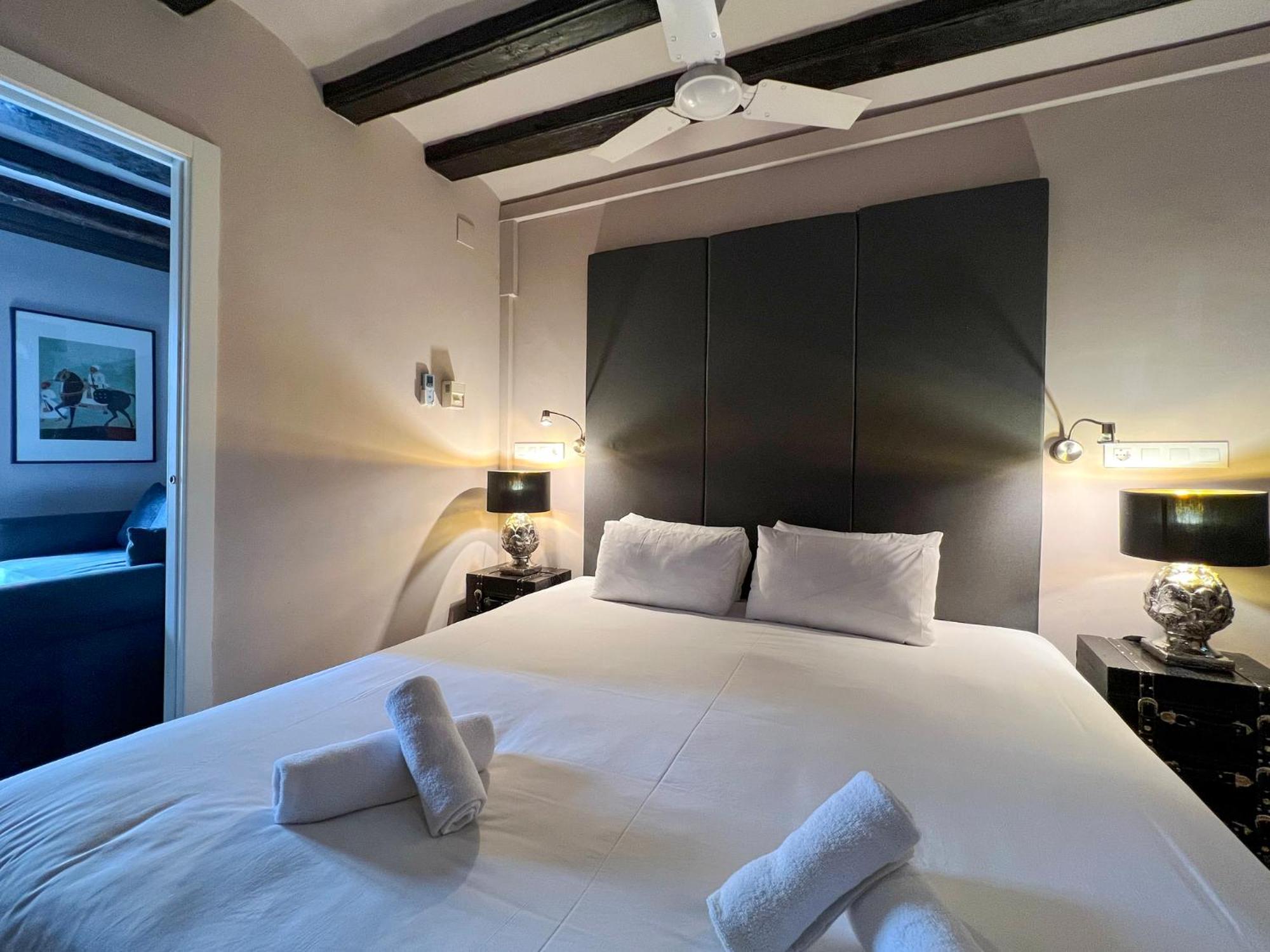 Stay U-Nique Apartments Est Barcelona Luaran gambar