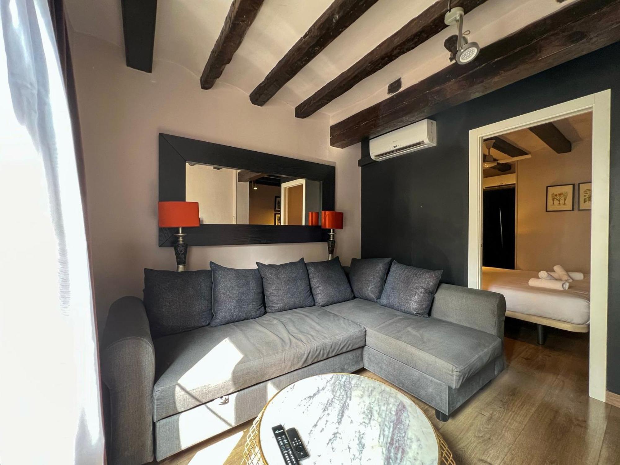 Stay U-Nique Apartments Est Barcelona Luaran gambar