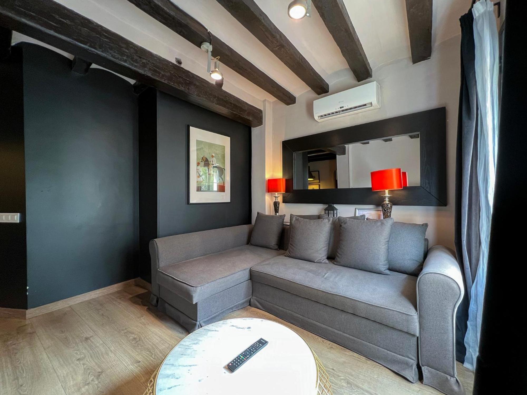 Stay U-Nique Apartments Est Barcelona Luaran gambar