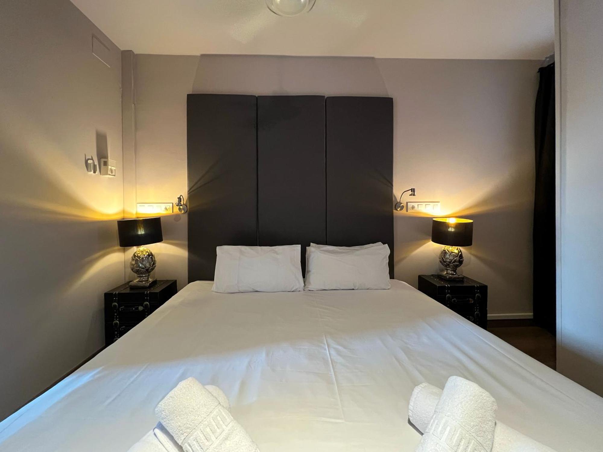 Stay U-Nique Apartments Est Barcelona Luaran gambar