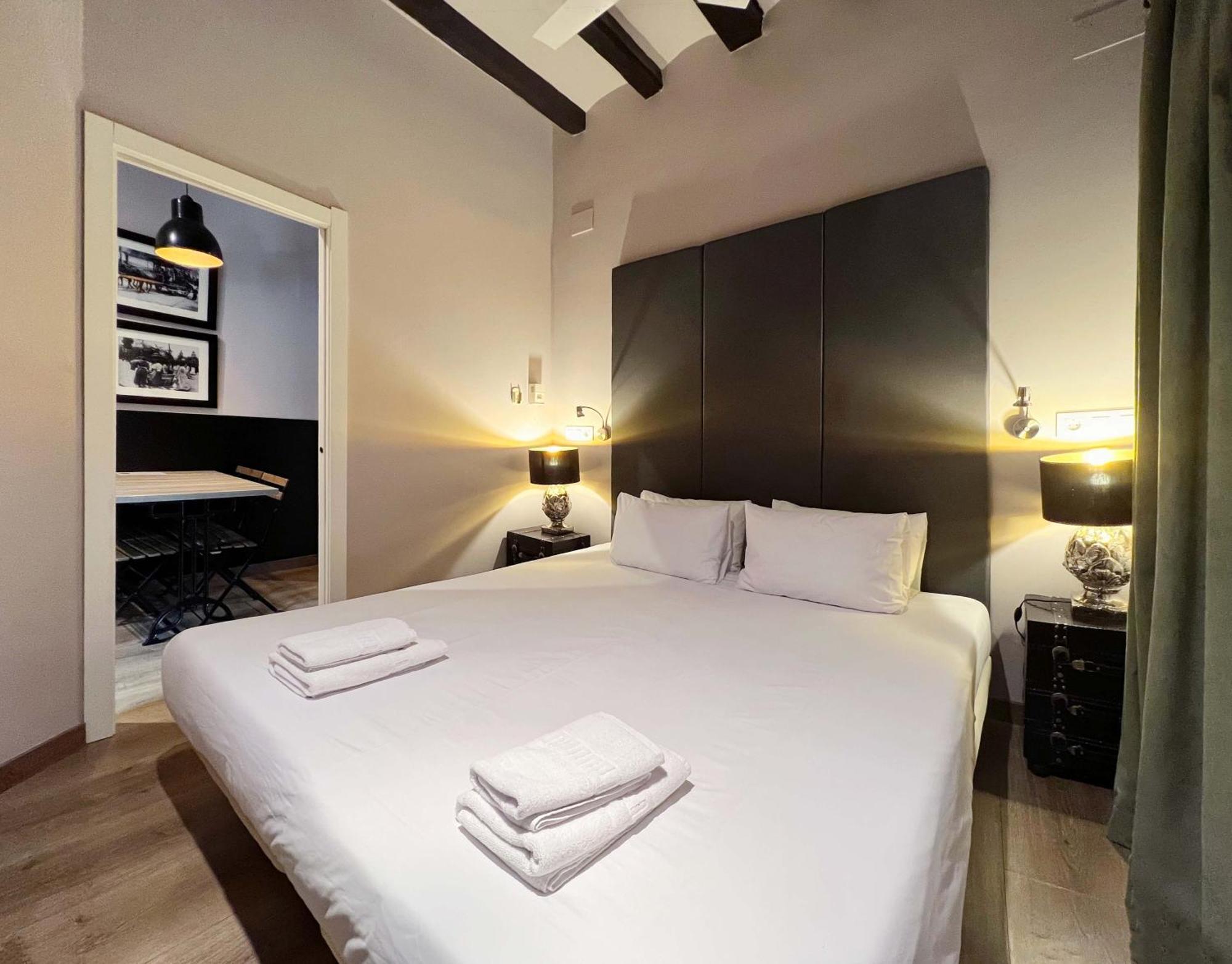 Stay U-Nique Apartments Est Barcelona Luaran gambar