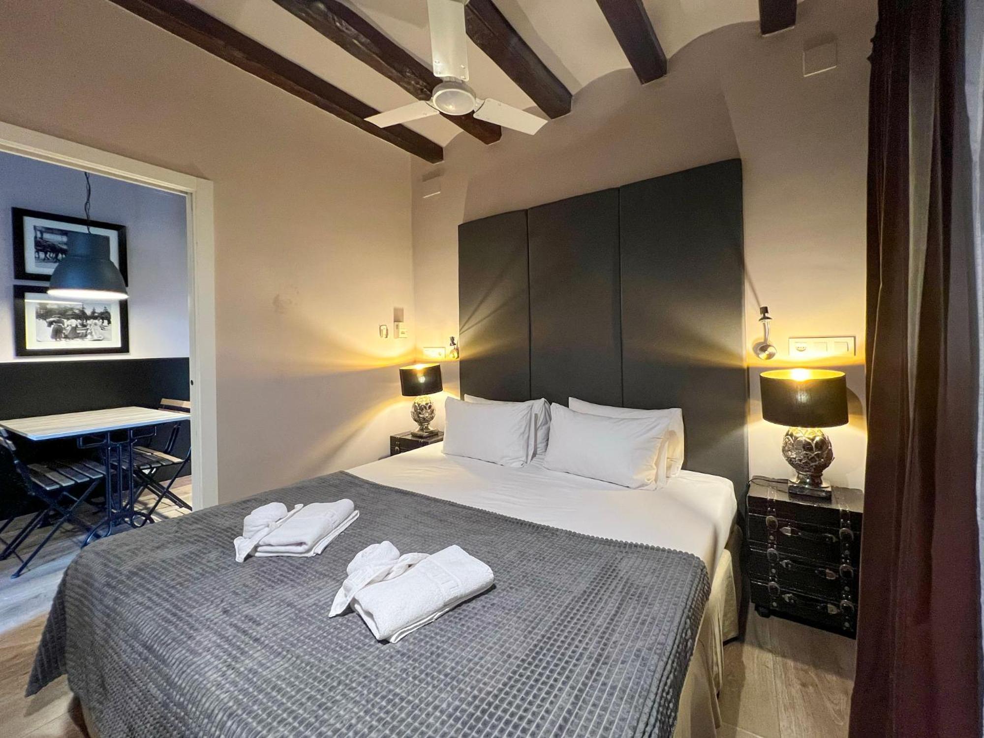 Stay U-Nique Apartments Est Barcelona Luaran gambar