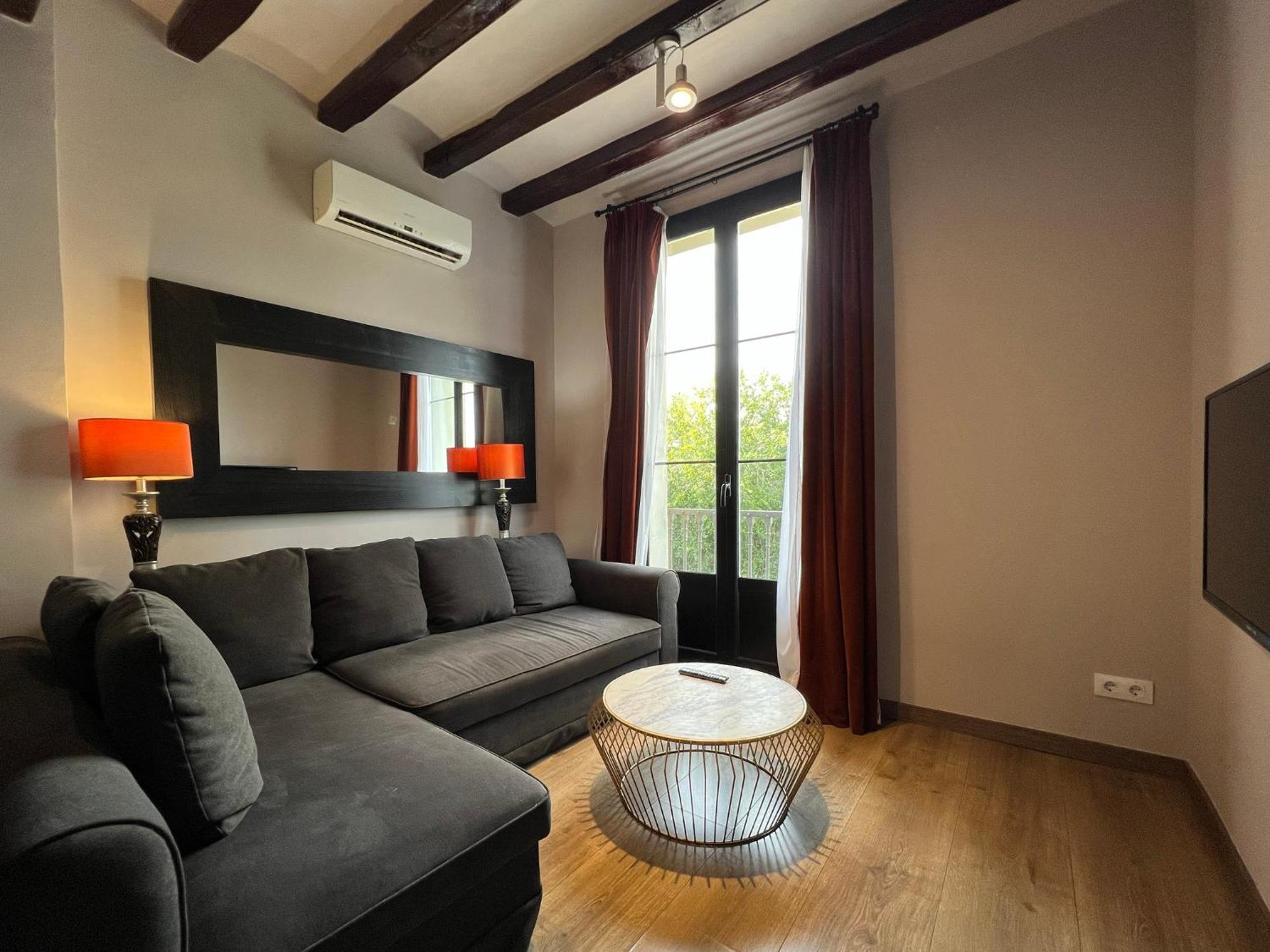 Stay U-Nique Apartments Est Barcelona Luaran gambar